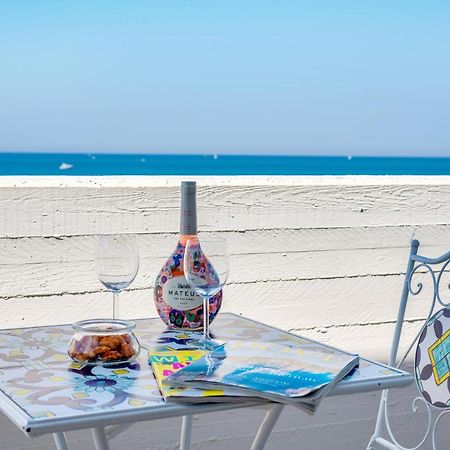 Waterfront Apartment With Seaview Balcony Бари Экстерьер фото